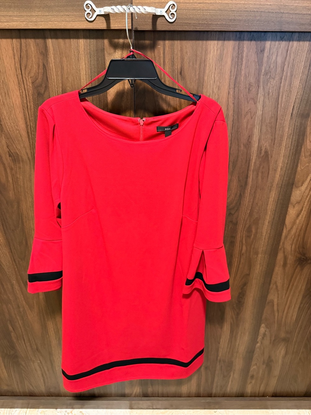 NWT R&K Red Bell Sleeve Shift Dress with Black Trim, Size 16